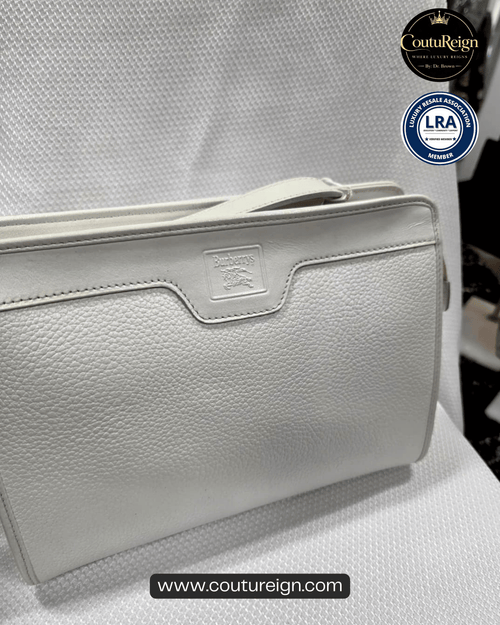 Burberrys – White Textured Leather Crossbody Bag